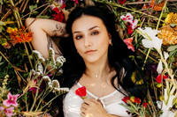 Indie:: Senior